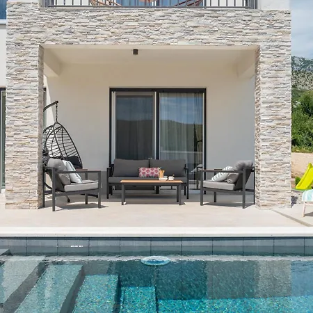 Villa Ginger Modern With Private Pool