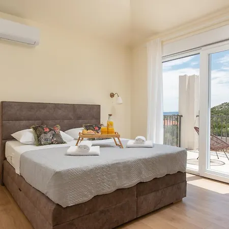Ginger Modern With Private Pool Omiš