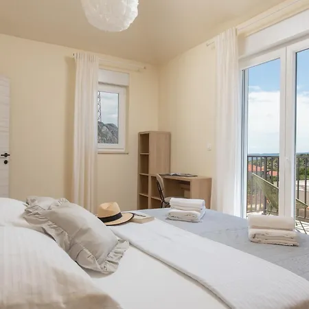 Ginger Modern With Private Pool * Omiš